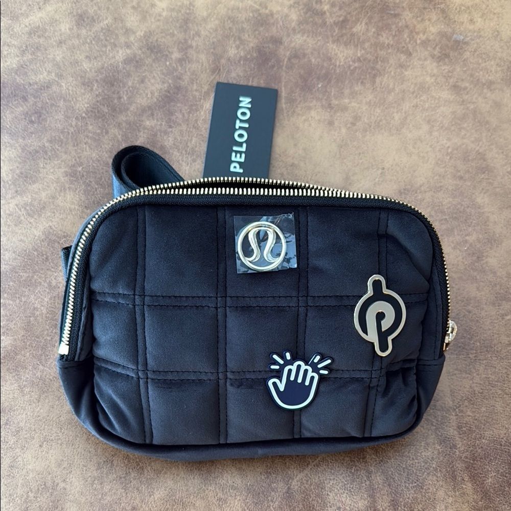 NWT Lululemon Everywhere Belt Bag Quilted Velour 1L Black Gold Hardware Peloton